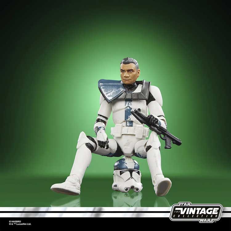 STAR-WARS- THE-VINTAGE-COLLECTION-CLONE-CAPTAIN-HOWZER-Reveal-2